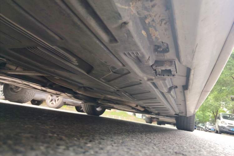 Used Mercedes-Benz E-Class 2016 E 200 L Chassis Front Right