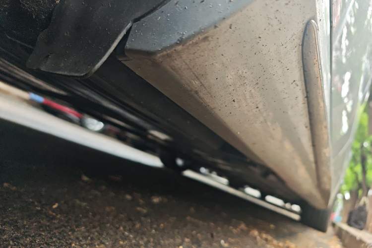 Used Mercedes-Benz E-Class 2016 E 300 L Sporty and Stylish Model Chassis Rear Right