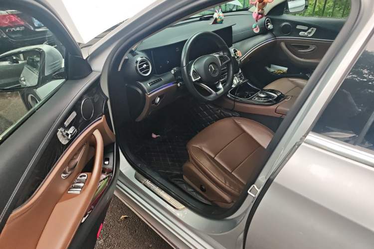 Used Mercedes-Benz E-Class 2016 E 300 L Sporty and Stylish Model Driver Seat