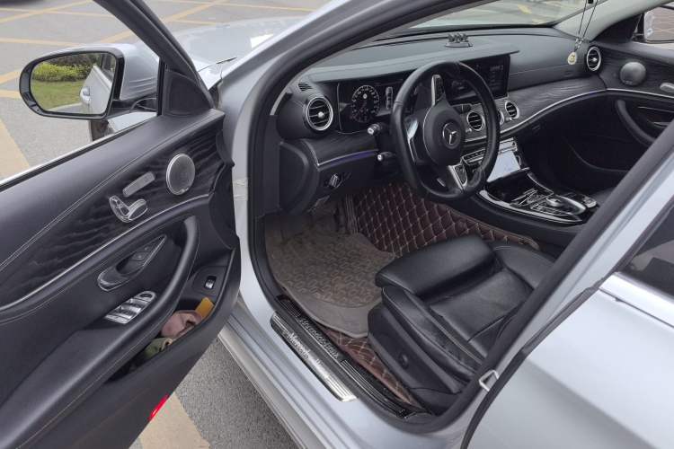 Used Mercedes-Benz E-Class 2016 E 200 L Sport Edition Driver Seat