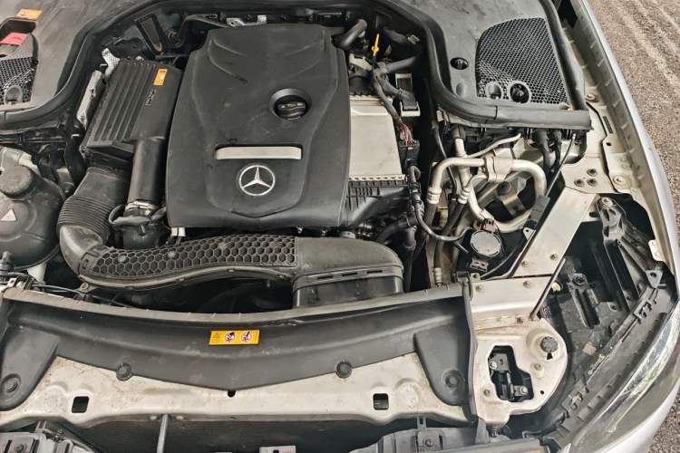 Used Mercedes-Benz E-Class 2016 E 300 L Sporty and Stylish Model Engine Bay Left