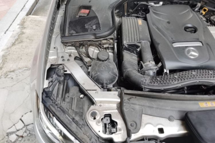Used Mercedes-Benz E-Class 2016 E 300 L Sporty and Stylish Model Engine Bay Right