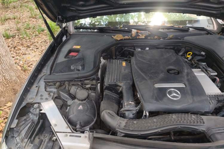 Used Mercedes-Benz E-Class 2016 E 300 L Sporty and Stylish Model Engine Bay Right
