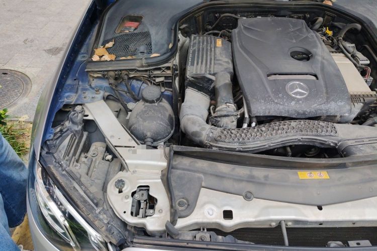 Used Mercedes-Benz E-Class 2016 E 300 L Sporty and Stylish Model Engine Bay Right