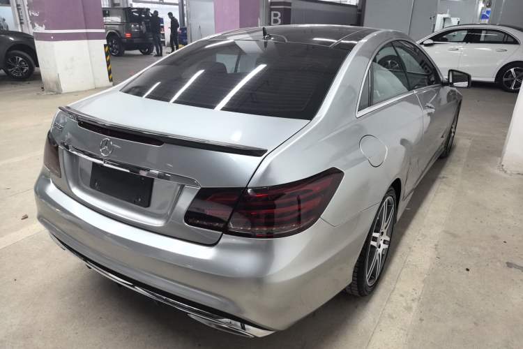 Used Mercedes-Benz E-Class 2016 E 200 Coupe Dynamic Edition Exterior 3