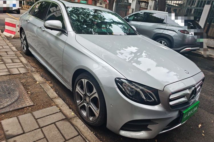 Used Mercedes-Benz E-Class 2016 E 300 L Sporty and Stylish Model Front Right 45 Deg