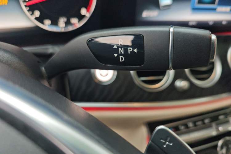 Used Mercedes-Benz E-Class 2016 E 300 L Luxury Model Gear Lever