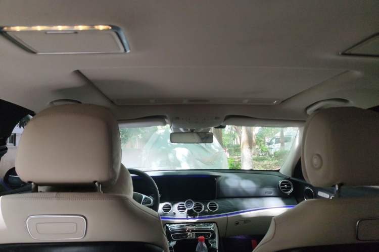 Used Mercedes-Benz E-Class 2016 E 300 L Sporty and Stylish Model Headliner