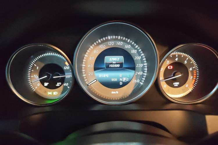 Used Mercedes-Benz E-Class 2016 E 200 Coupe Dynamic Edition Instrument Cluster