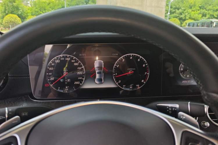 Used Mercedes-Benz E-Class 2016 E 300 L Sporty and Stylish Model Instrument Cluster