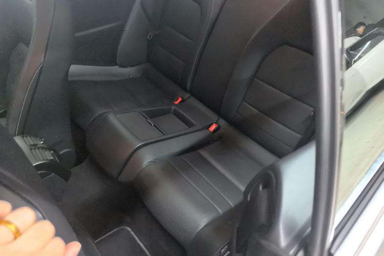 Used Mercedes-Benz E-Class 2016 E 200 Coupe Dynamic Edition Interior 1