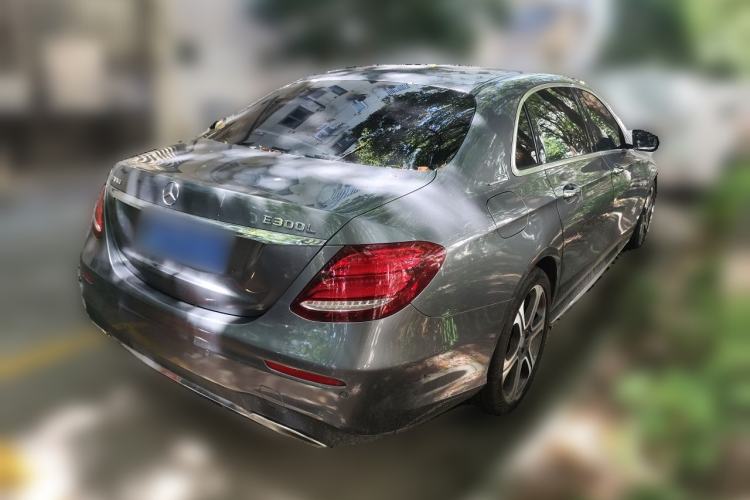 Used Mercedes-Benz E-Class 2016 E 300 L Sporty and Stylish Model Rear Right 45 Deg
