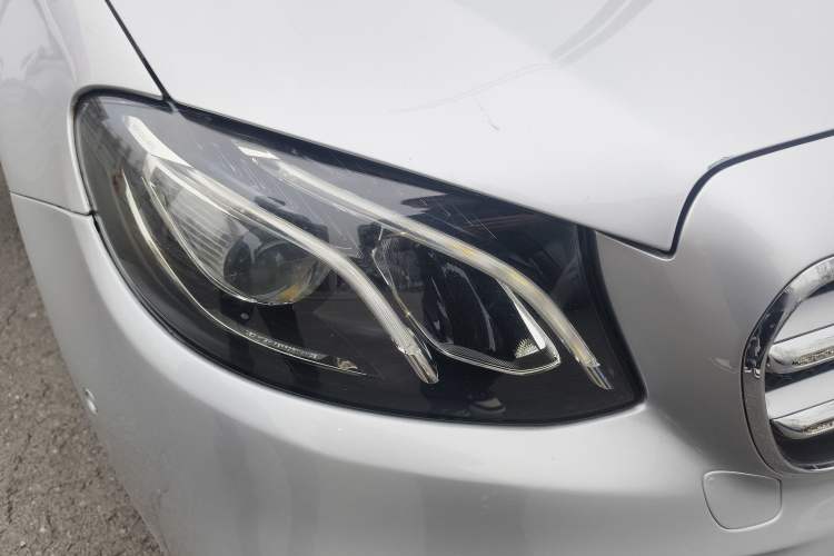 Used Mercedes-Benz E-Class 2016 E 200 L Sport Edition Right Front Headlight