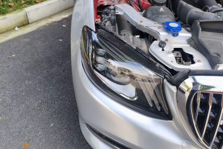 Used Mercedes-Benz E-Class 2016 E 200 L Right Front Headlight