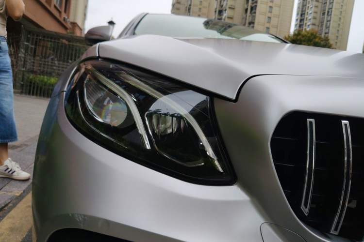 Used Mercedes-Benz E-Class 2016 E 300 L Sporty and Stylish Model Right Front Headlight