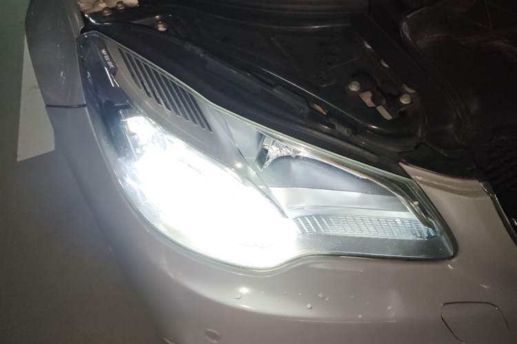 Used Mercedes-Benz E-Class 2016 E 200 Coupe Dynamic Edition Right Front Headlight