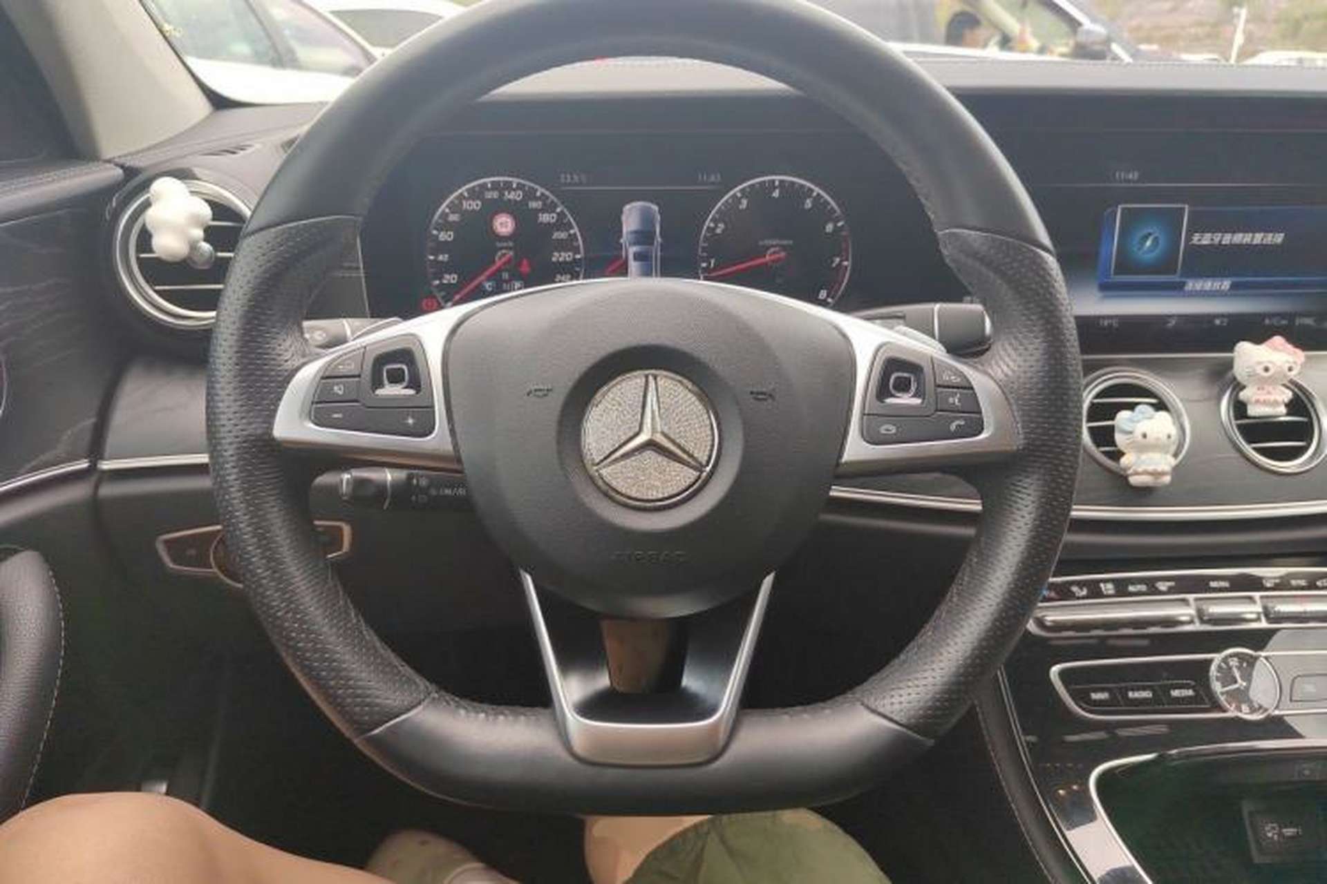 Used Mercedes-Benz E-Class 2016 E 200 L Sport Edition Steering Wheel
