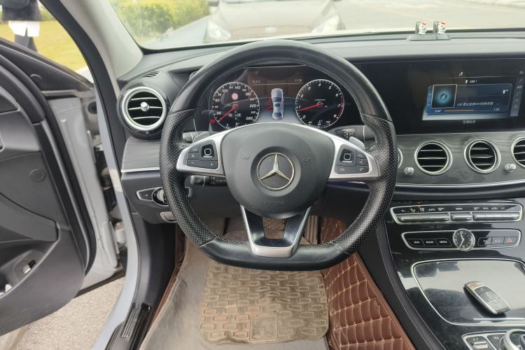 Used Mercedes-Benz E-Class 2016 E 200 L Sport Edition Steering Wheel