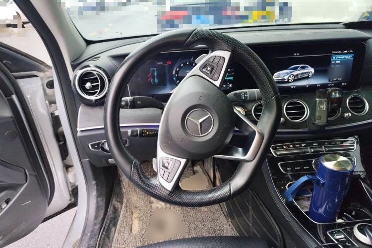 Used Mercedes-Benz E-Class 2016 E 200 L Sport Edition Steering Wheel