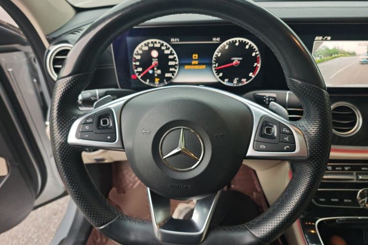 Used Mercedes-Benz E-Class 2016 E 300 L Luxury Model Steering Wheel