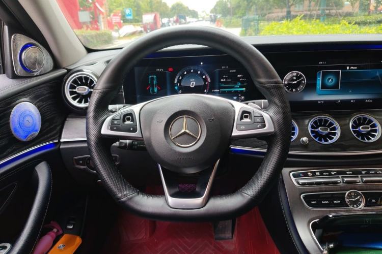 Used Mercedes-Benz E-Class 2016 E 300 L Sporty and Stylish Model Steering Wheel