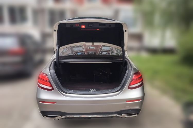 Used Mercedes-Benz E-Class 2016 E 200 L Sport Edition Trunk