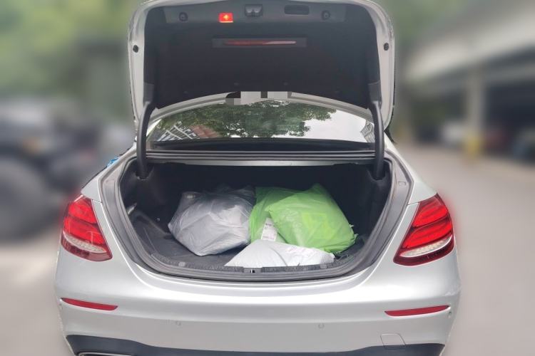 Used Mercedes-Benz E-Class 2016 E 200 L Trunk
