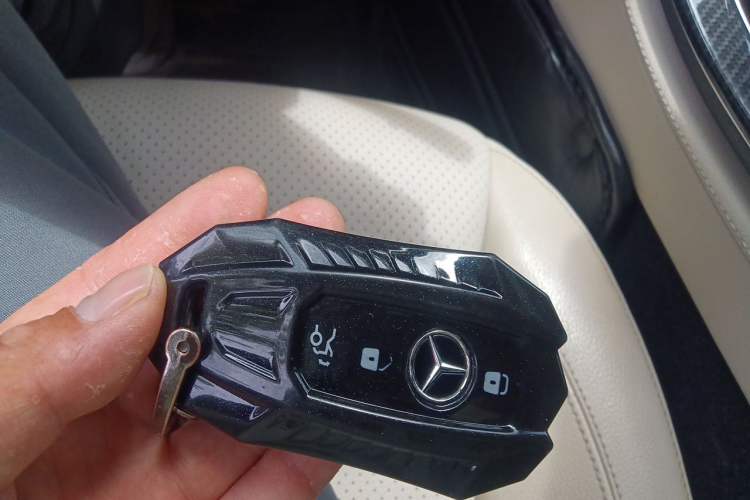 Used Mercedes-Benz E-Class 2016 E 300 L Sport Luxury Model Vehicle Key