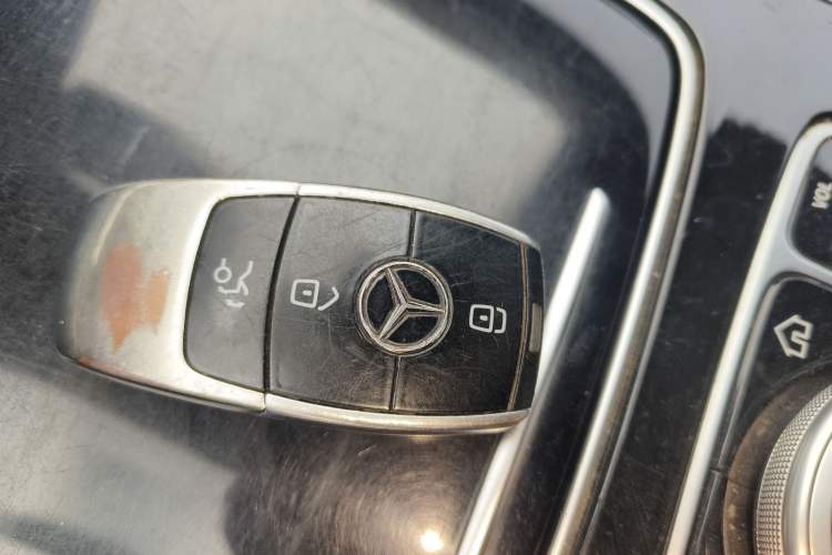 Used Mercedes-Benz E-Class 2016 E 200 L Sport Edition Vehicle Key