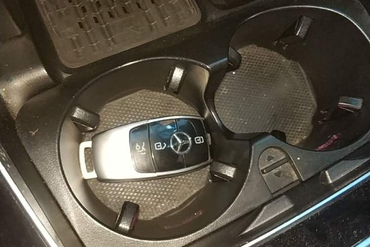 Used Mercedes-Benz E-Class 2016 E 200 L Vehicle Key