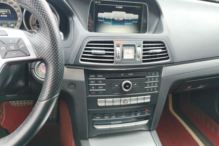 Used Mercedes-Benz E-Class 2016 E 200 Coupe Dynamic Edition Audio And AC Panel