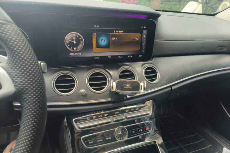 Used Mercedes-Benz E-Class 2016 E 200 L Sport Edition Audio And AC Panel