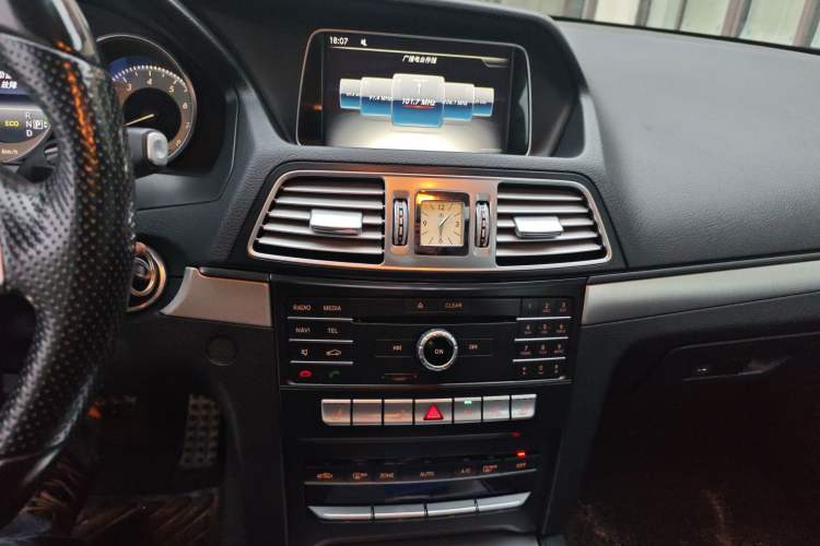 Used Mercedes-Benz E-Class 2016 E 200 Coupe Dynamic Edition Audio And AC Panel