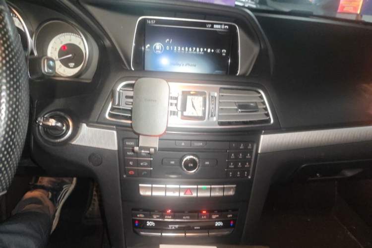 Used Mercedes-Benz E-Class 2016 E 200 Coupe Dynamic Edition Audio And AC Panel
