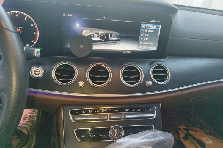 Used Mercedes-Benz E-Class 2016 E 200 L Sport Edition Audio And AC Panel
