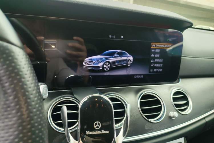 Used Mercedes-Benz E-Class 2016 E 200 L Sport Edition Audio And AC Panel
