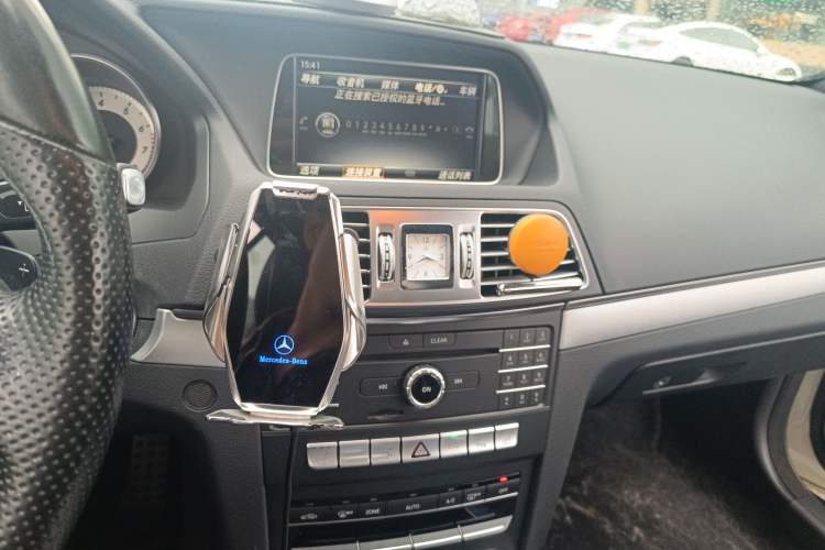 Used Mercedes-Benz E-Class 2016 E 200 Coupe Dynamic Edition Audio And AC Panel