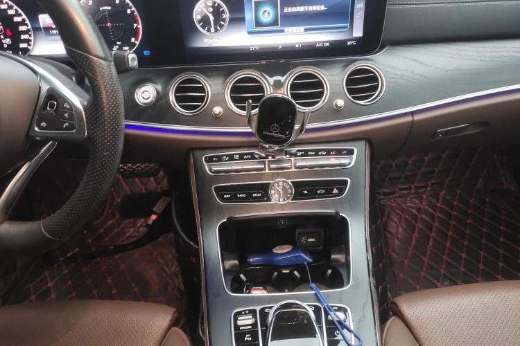 Used Mercedes-Benz E-Class 2016 E 200 L Sport Edition Audio And AC Panel