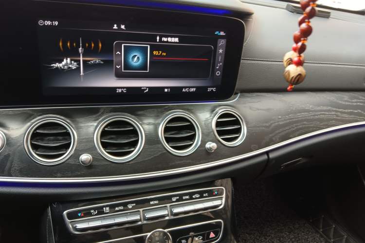 Used Mercedes-Benz E-Class 2016 E 300 L Sporty and Stylish Model Audio And AC Panel