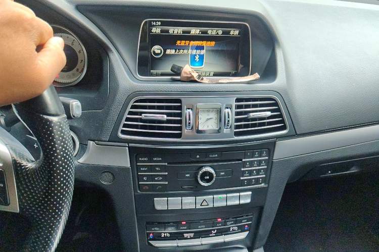 Used Mercedes-Benz E-Class 2016 E 200 Coupe Dynamic Edition Audio And AC Panel