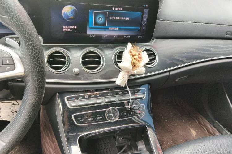 Used Mercedes-Benz E-Class 2016 E 200 L Sport Edition Audio And AC Panel