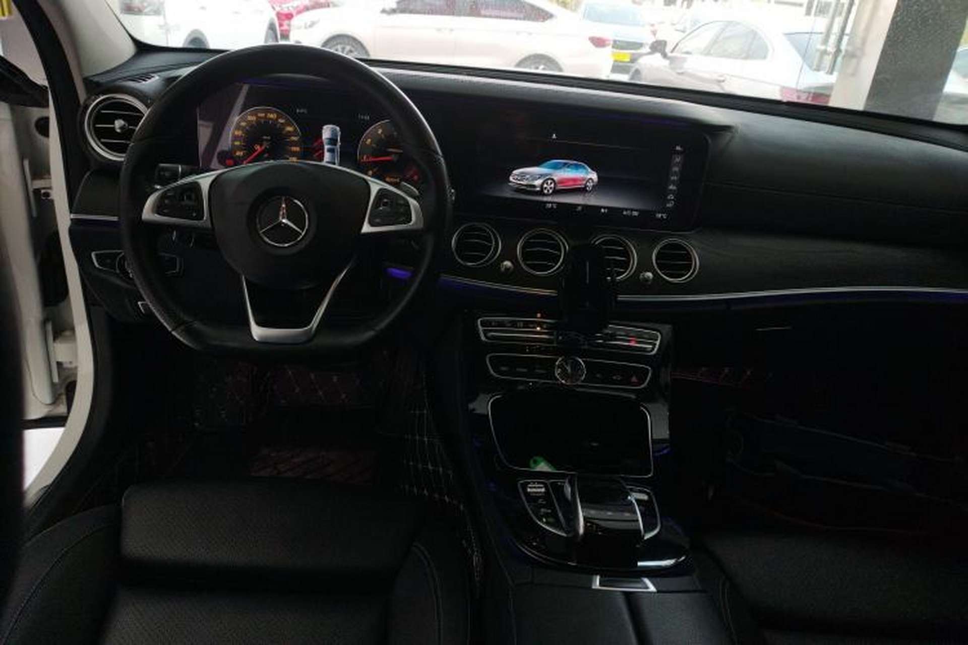 Used Mercedes-Benz E-Class 2016 E 200 L Sport Edition Center Console