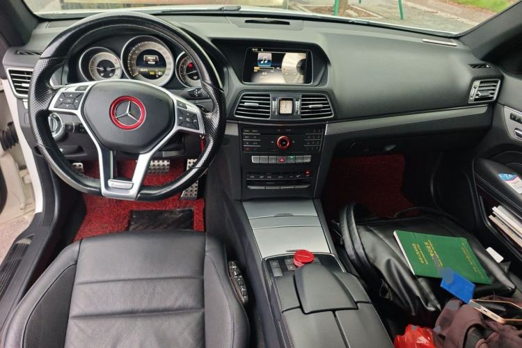 Used Mercedes-Benz E-Class 2016 E 200 Coupe Dynamic Edition Center Console