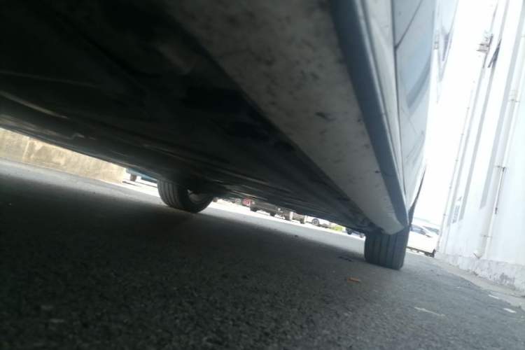 Used Mercedes-Benz E-Class 2016 E 200 L Sport Edition Chassis Front Left