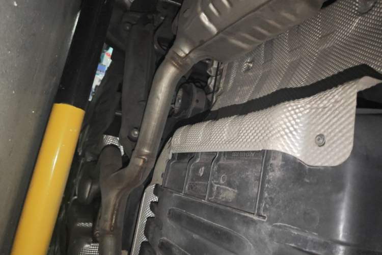 Used Mercedes-Benz E-Class 2016 E 300 L Luxury Model Chassis Front Left