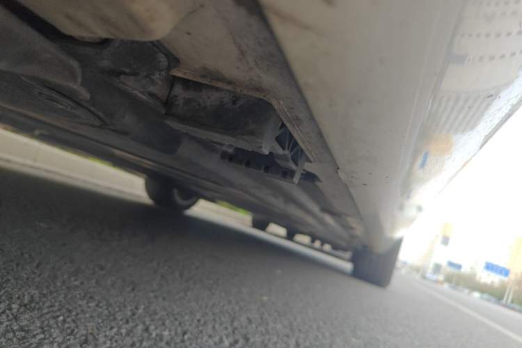 Used Mercedes-Benz E-Class 2016 E 200 L Chassis Front Left