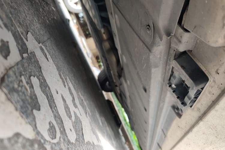 Used Mercedes-Benz E-Class 2016 E 200 L Sport Edition Chassis Front Left