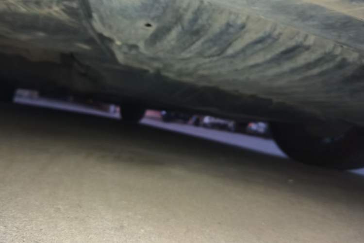 Used Mercedes-Benz E-Class  Chassis Front Right