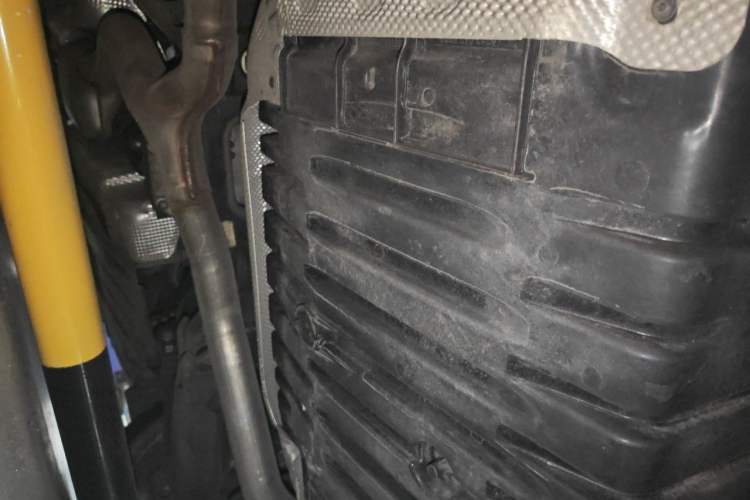 Used Mercedes-Benz E-Class 2016 E 300 L Luxury Model Chassis Front Right