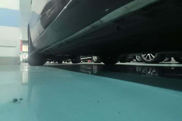 Used Mercedes-Benz E-Class 2016 E 300 L Stylish Model Chassis Front Right